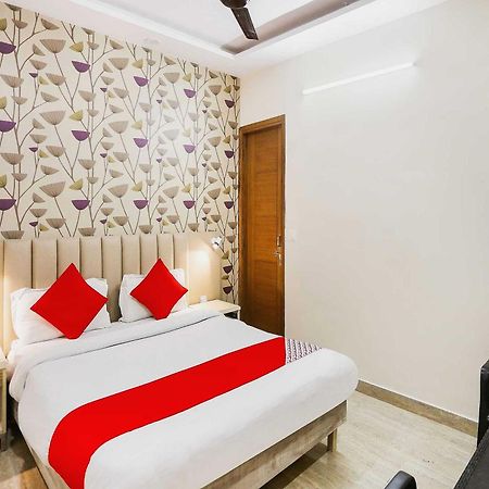 Hotel O Hotel Paradise Indraprastha Exteriér fotografie