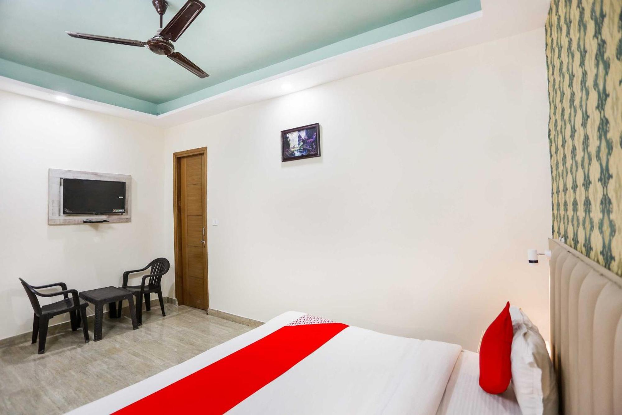 Hotel O Hotel Paradise Indraprastha Exteriér fotografie